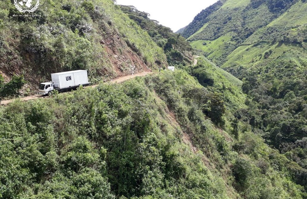 Desplazamiento contenedor Misión de la ONU en Colombia desde Santa Lucía, Antioquia.